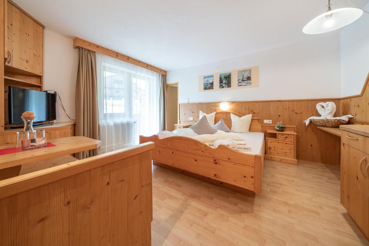 Familienhotel Replerhof Mit Kinderbetreuung Prägraten Habitación foto